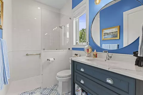 Bath - 3 Island Rd, Stuart, FL 34996 photo 8 of 10