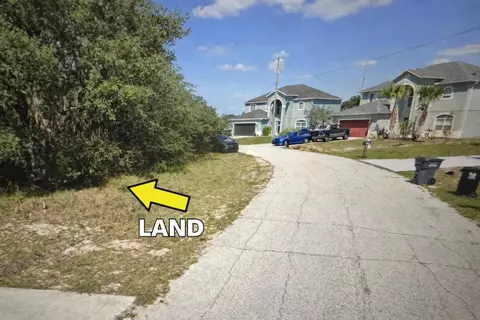 180 Big Black Dr, Poinciana, FL 34759