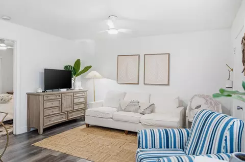 1200 Colonnades Dr #102, Fort Pierce, FL 34949