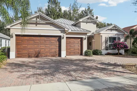 9090 New Hope Ct, Royal Palm Beach, FL 33411
