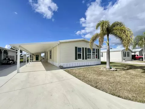 1601 Us Highway 441 SE #78, Okeechobee, FL 34974