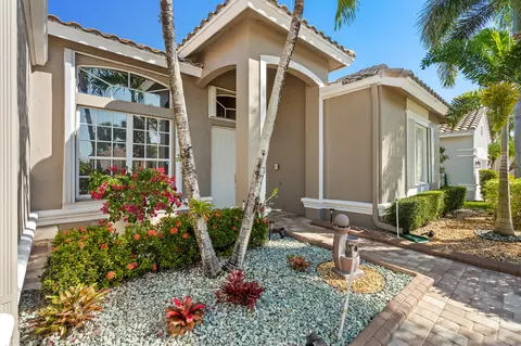 9151 Caserta St, Lake Worth, FL 33467