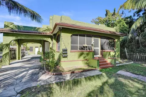 627 30th St, West Palm Beach, FL 33407