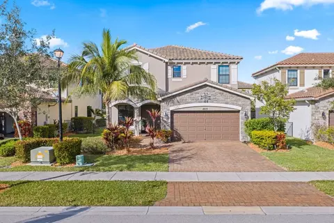 8819 Sea Chase Dr, Lake Worth, FL 33467