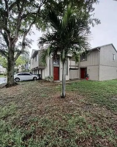 2206 NW 59th #81-E, Lauderhill, FL 33313