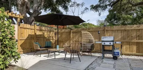 414 N J, Lake Worth Beach, FL 33460
