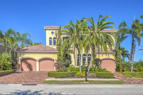 190 SE Bella Strano, Port Saint Lucie, FL 34984