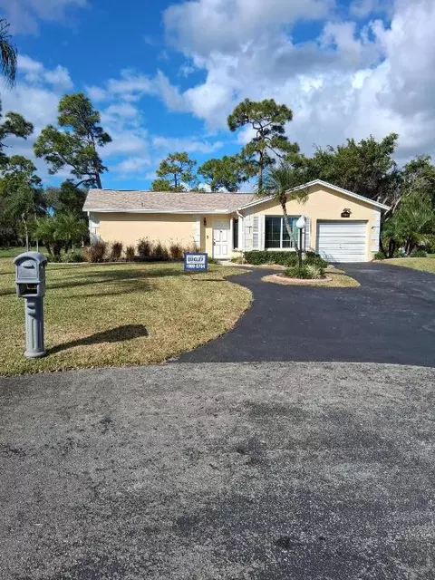 4703 Rainbow Dr, Greenacres, FL 33463