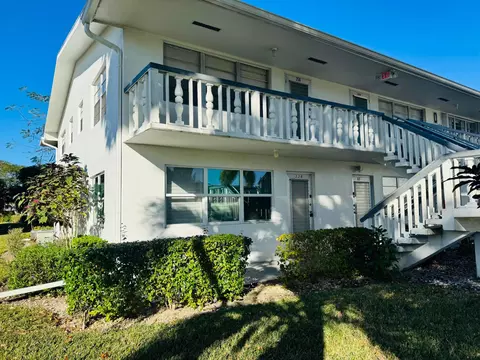 338 Windsor O, West Palm Beach, FL 33417