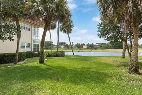 31 Vista Gardens Trl #105, Vero Beach, FL 32962