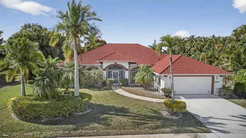 1940 S Club Dr, Wellington, FL 33414