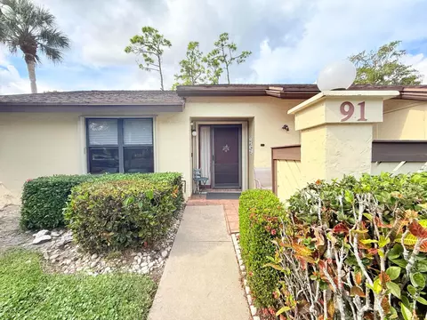 91 Rose Bay Ct, Royal Palm Beach, FL 33411