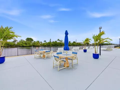 2420 S Federal #19, Boynton Beach, FL 33435