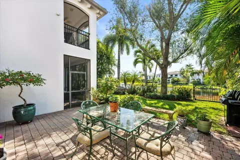 1437 Barlow Ct, Palm Beach Gardens, FL 33410