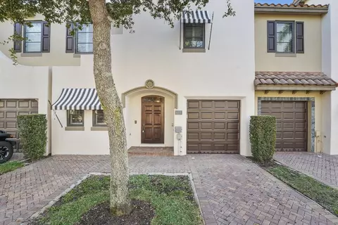 615 Via Villagio, Hypoluxo, FL 33462