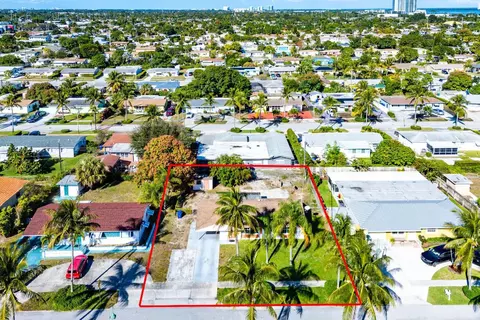 330 W 22nd, Riviera Beach, FL 33404