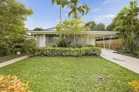766 E 36th St, Hialeah, FL 33013
