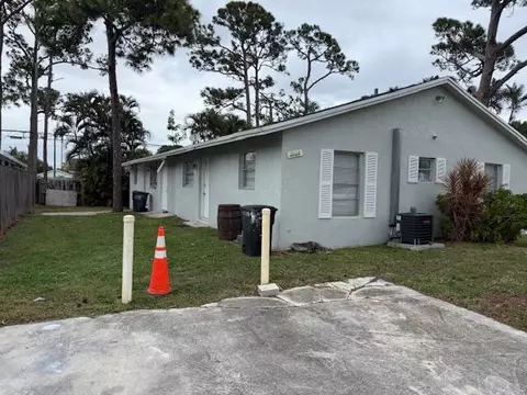 4891 Carver St, Lake Worth, FL 33463