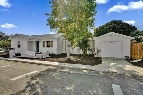 601 N 13th N, Lake Worth Beach, FL 33460