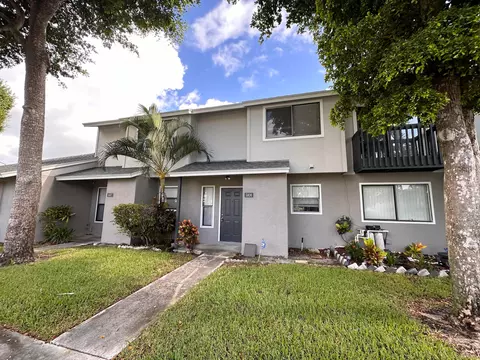 5806 Channel Dr, Greenacres, FL 33463
