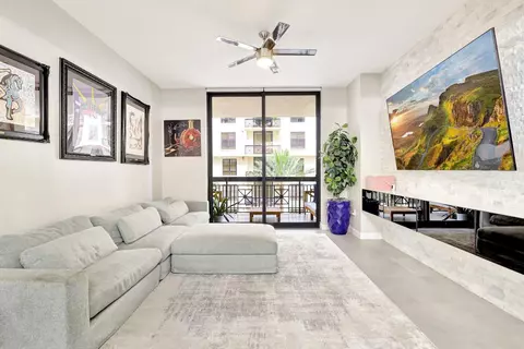801 S Olive Ave #1018, West Palm Beach, FL 33401
