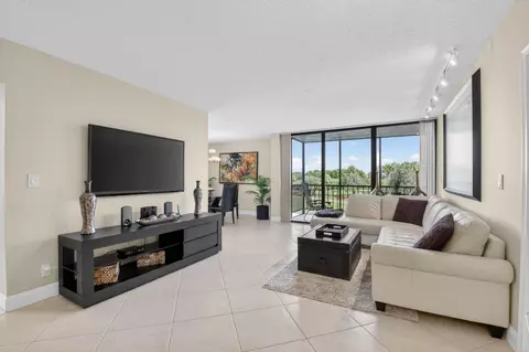 6797 Willow Wood Dr #6041, Boca Raton, FL 33434