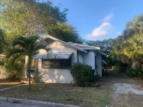 621 Wilmot, West Palm Beach, FL 33405