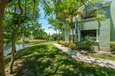 1050 Crystal #P, Delray Beach, FL 33444