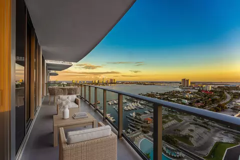 220 Lake Shore Dr #1911, Lake Park, FL 33403