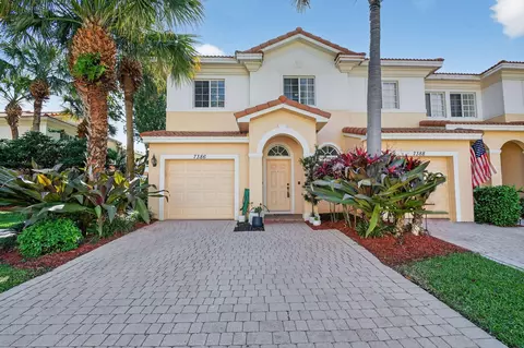 7386 Briella Dr, Boynton Beach, FL 33437