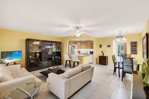 386 Grantham F, Deerfield Beach, FL 33442