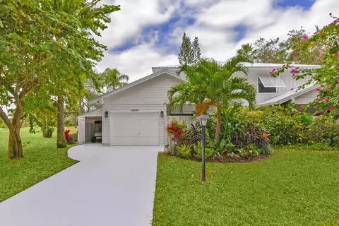 12698 SE Cascades Ct, Hobe Sound, FL 33455