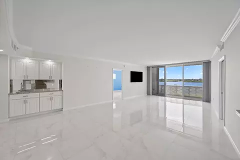 2760 S Ocean Blvd #517, Palm Beach, FL 33480