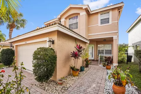 5018 Starblaze Dr, Greenacres, FL 33463
