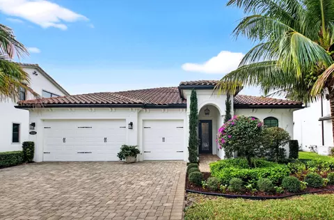 9244 Grand Prix Ln, Boynton Beach, FL 33472