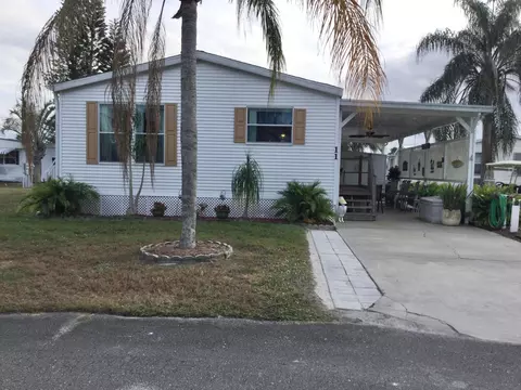 11 SE Hidalgo Ln, Port Saint Lucie, FL 34952