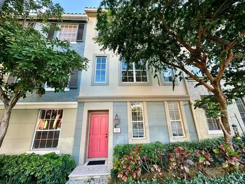 610 Fern St, West Palm Beach, FL 33401