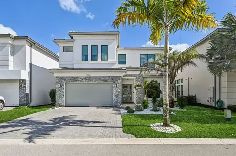 17360 Pagoda Palms Dr, Boca Raton, FL 33496