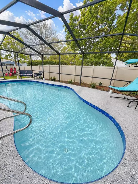 540 Sheridan Dr, Palm Harbor, FL 34684