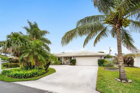 1220 SW 25th Pl, Boynton Beach, FL 33426