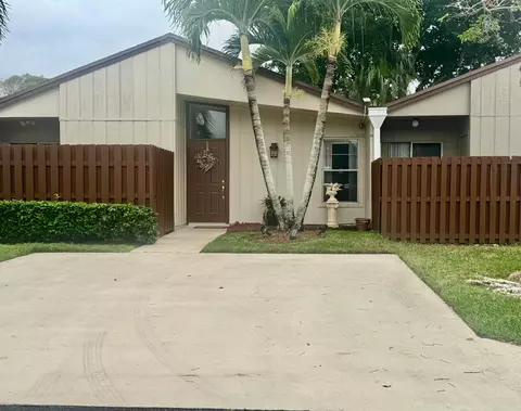 22302 Timberly Dr, Boca Raton, FL 33428