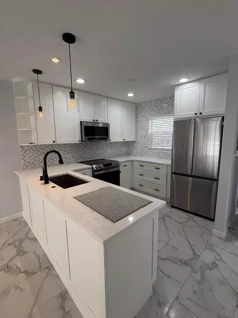 12007 Poinciana Blvd #108, Royal Palm Beach, FL 33411
