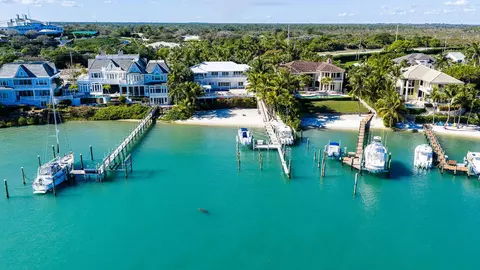 17649 SE Federal Hwy, Jupiter, FL 33469