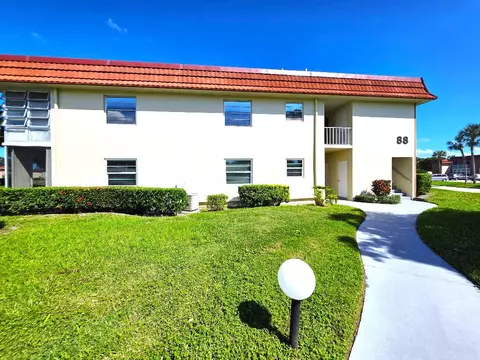 88 Crooked Tree #107, Vero Beach, FL 32962