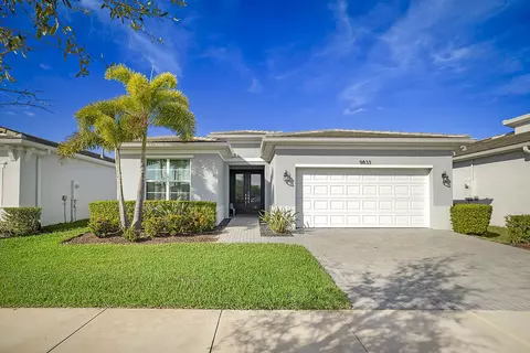 9833 SW Isabelline Dr, Port Saint Lucie, FL 34987