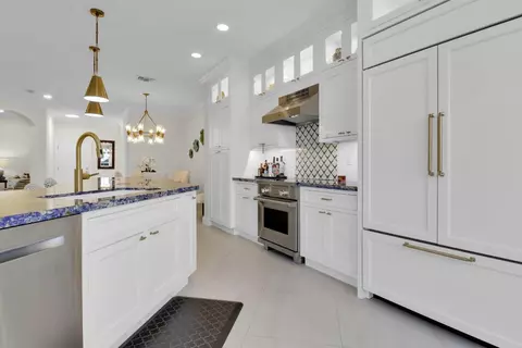 133 Las Brisas, Hypoluxo, FL 33462