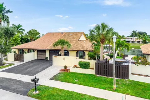 419 SW 28th Ave, Delray Beach, FL 33445