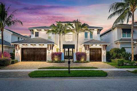 1603 E Hemingway Dr, Juno Beach, FL 33408