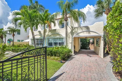 3213 Vincent Rd, West Palm Beach, FL 33405