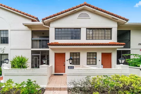 9632 Sills Dr E #203, Boynton Beach, FL 33437